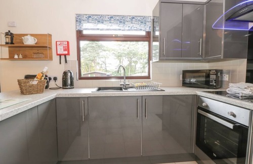 Saltburn-by-the-Sea Cabin | Bugle, Saltburn-By-The-Sea