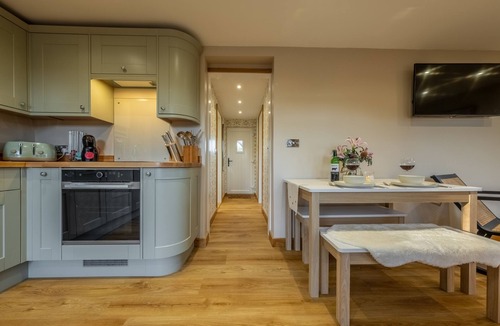 Bury St Edmunds Cottage | Bumblebee Cottage, Culford Heath, Suffolk
