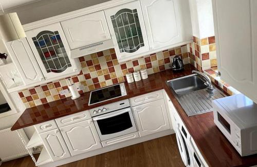 Newland Near Ulverston House | Burlington Cottage - Ulverston, Lake District.