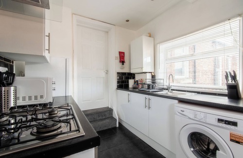Gateshead Apartment | Business Apartment |Parking| Wifi |Near Metro Centre