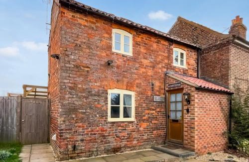 Maltby le Marsh House | Butterfly Cottage
