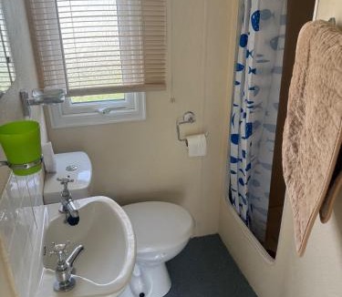 Chapel Saint Leonards House | Cabin Sleeps 6 with Patio and Pets Welcome