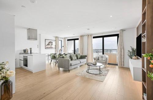 Canary Wharf Apartment | Canary Wharf Luxury 3BR Skyline Residence