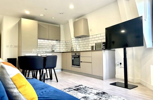 Bedford Apartment | Central 2 Bed Flat, Free Parking, Gym, Cinema Room