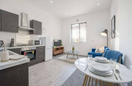 Brierley Hill Apartment | Central Dudley 1BR Flat w/Fast Wi-Fi