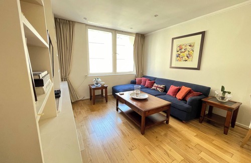 Abingdon Apartment | Central Sunny Sanctuary | 1 Bed | Kensington