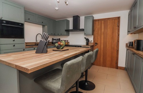 Weaverthorpe Cottage | Champagne Cottage