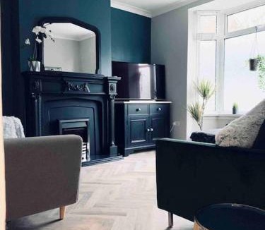 Ashbourne House | Chapter One - Ashbourne