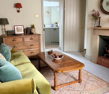 Southwell House | Character Southwell Town Centre Cottage - Walk to Minster, Shops and Cafes