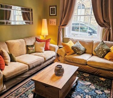 Saltaire Village House | Characterful Grade II listed Victorian Terrace