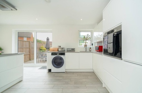 Welwyn Garden City House | Charming 3-Bedroom Home in Welwyn Garden City - Pass the Keys