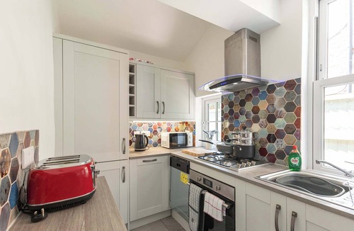 Derby House | Charming 4-bed Home in Derby by Renzo, Brilliant Location, Free Parking!