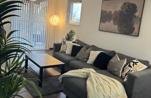 Bloxwich Apartment | Charming apartment near NEC and Birmingham Airport