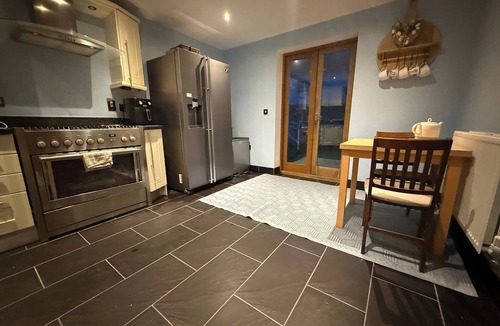 Silsoe House | Charming Detached Cottage Guest Room in Silsoe Village