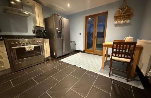 Silsoe House | Charming Detached Cottage Guest Room in Silsoe Village