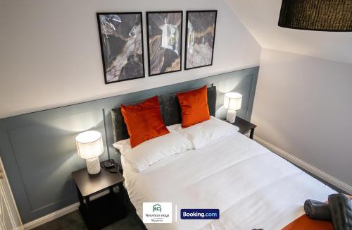 Bingham House | Charming Entire House By Newman Stays Short Lets & Serviced Accommodation Bingham With Free WiFi, Smart TV & Great Location