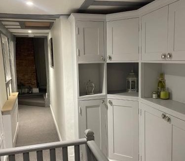 Halstead Apartment | Charming Flat in the Heart of Castle Hedingham!