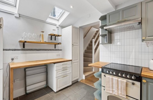 Thame House | Charming Terrace Cottage with Beautiful Garden - Pass the Keys