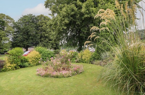 Ashover House | Charming Tuliptree in Ashover