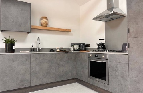 Driffield House | Charming Wabi in Gembling, Yorkshire