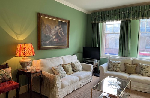 Chelsea Apartment | Chelsea Flat With Character