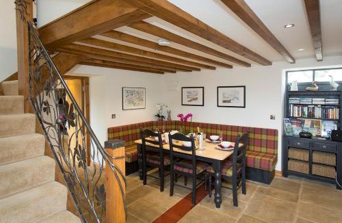 Briggswath House | Chestnut Barn Cottage Whitby