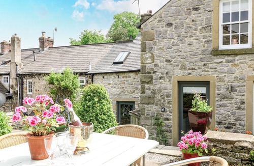 Bakewell Cottage | CHURCH COTTAGE, family friendly, luxury holiday cottage in Bakewell