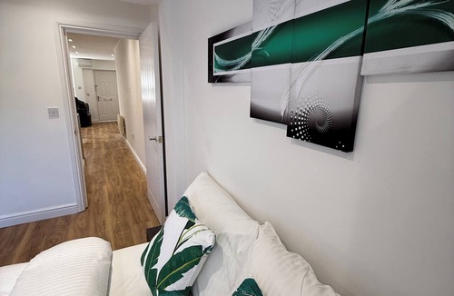 West Thornton House | City Deluxe