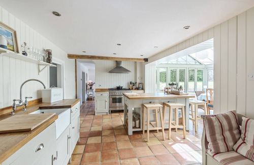 Burnham Market Cottage | Claremont House - sleeps 8 guests in 4 bedrooms