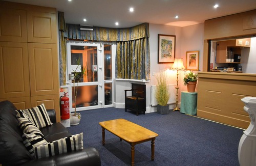 Marston Green Hotel | Classic Single Room - Royal Square Hotel Birmingham Airport and NEC