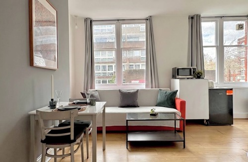 Clerkenwell Apartment | Clerkenwell Apartments by PrimeCityHosts F4