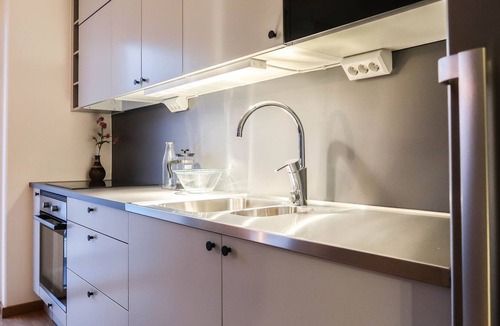 Hallonbergen Apartment | Comfortable Studio Apartment Garden View By City Living - Umami