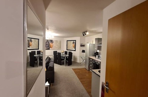 Castlefield Apartment | Comfy 2BD/1BA | City Centre Luxury w/Free Parking.