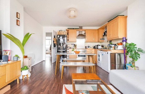 Hackney Central Apartment | Contemporarily Designed 1BD Flat, Hackney