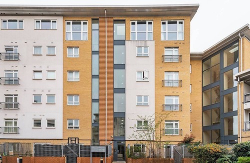 Hackney Central Apartment | Contemporarily Designed 1BD Flat, Hackney