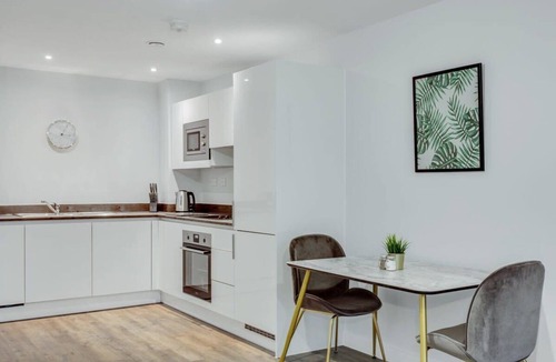 Bordesley Apartment | Contemporary 1 Bed Flat in Central Birmingham