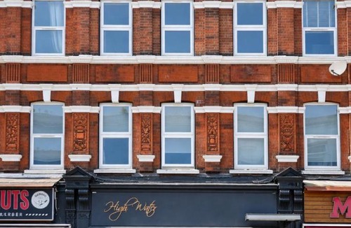 Shacklewell Apartment | Contemporary 2 Bedroom Apartment (Apt B)