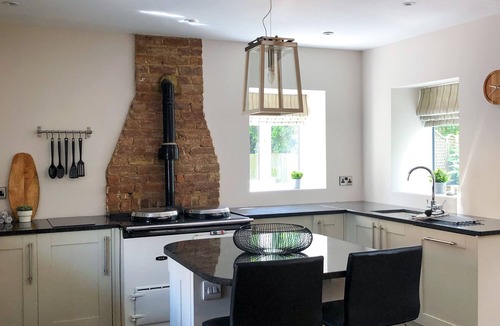 Earls Barton House | Contemporary Barn Conversion for Country Getaway