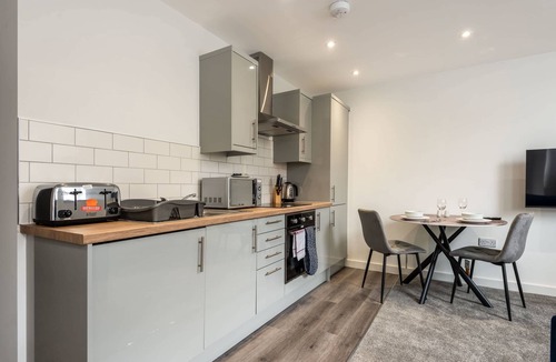 Rotherham Apartment | Contemporary Studio Apartment in Central Rotherham