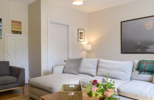 Somerby House | Cooks Cottage