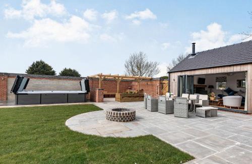 Alford House | Copper House