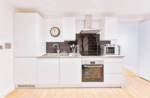 Burton on Trent Apartment | Cosy 1 Bed Apartment in Burton-on-Trent