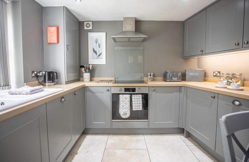 Eshton House | Cosy 2-Bed Stone Cottage in Gargrave by MCPI Hosting, Ideal for Families & Friends!