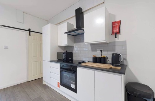 Peterlee House | Cosy 2BR Apartment | Sleeps 4 | by Stay With Us