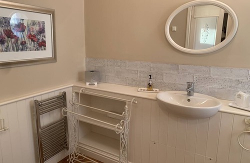 Malton Cottage | Cosy and spacious cottage in beautiful surroundings with private outside area