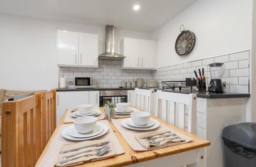 RopeWalks House | Cosy central apartment - free nearby parking