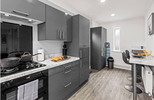 Belthorn House | Cosy Retreat with Garden Views & Fast WiFi