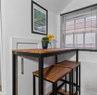 Leicester City Centre Apartment | Cosy Studio - Close to Universities & City Centre