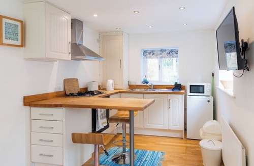 Hebden Bridge Apartment | Cosy, woodland hideaway, with an easy riverside walk into Hebden Bridge
