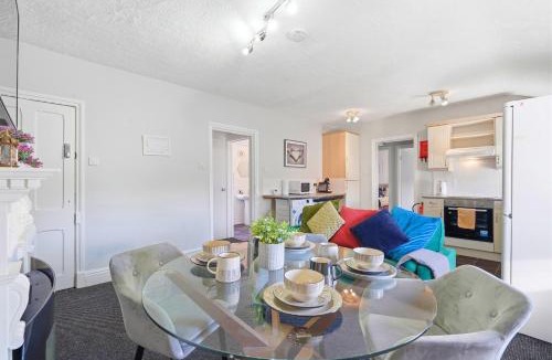 Birmingham Apartment | Cottage style 2 Bedroom Apt in City, near Utilita Arena & Free Parking